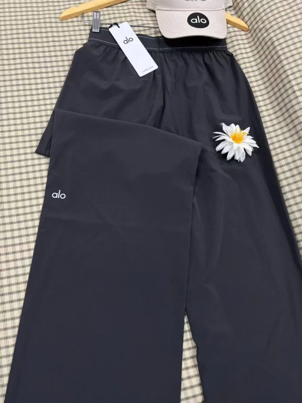 📸Alo Yoga Suit Up Trouser Dark Grey🔥(Regular)30-inch Inner Seam